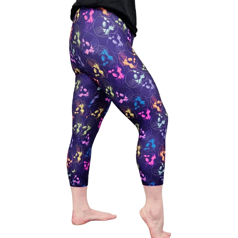 24/7 Capri Legging - Silhouette Skulls