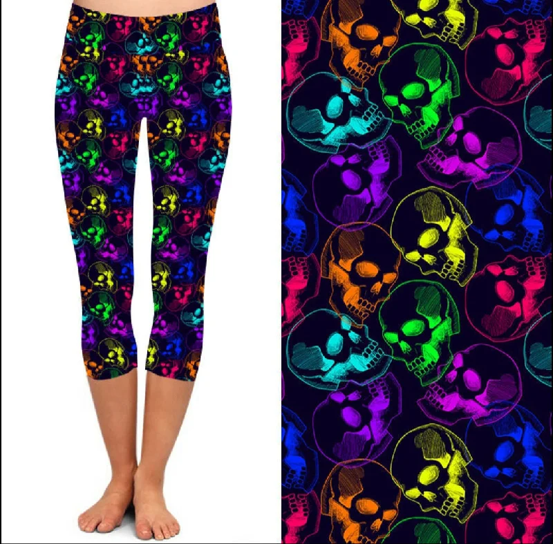 24/7 Capri Legging - Silhouette Skulls