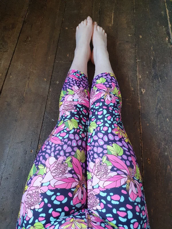 24/7 Capri Leggings – Blooming Spots