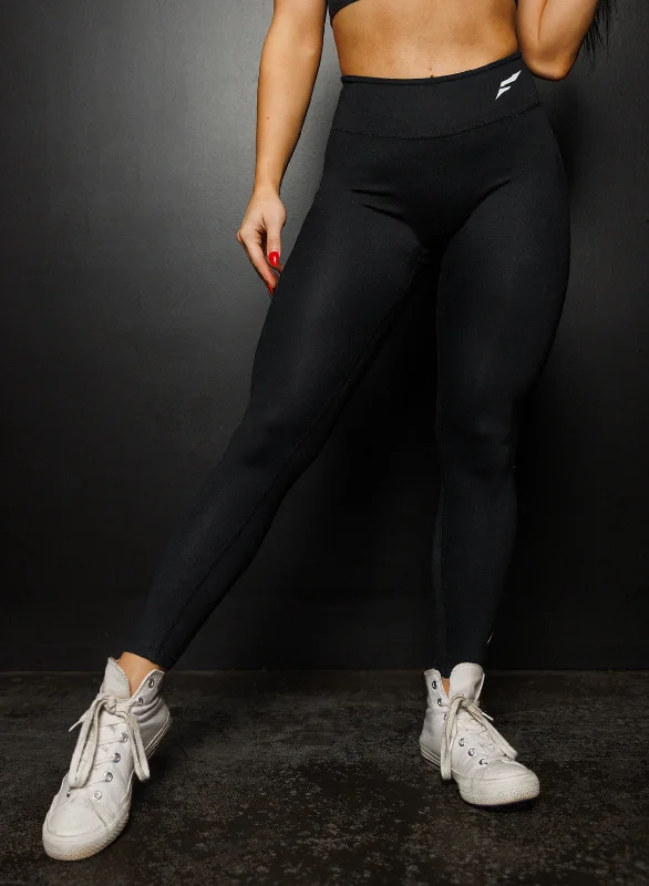 ESSENTIAL LEGGING - BLACK