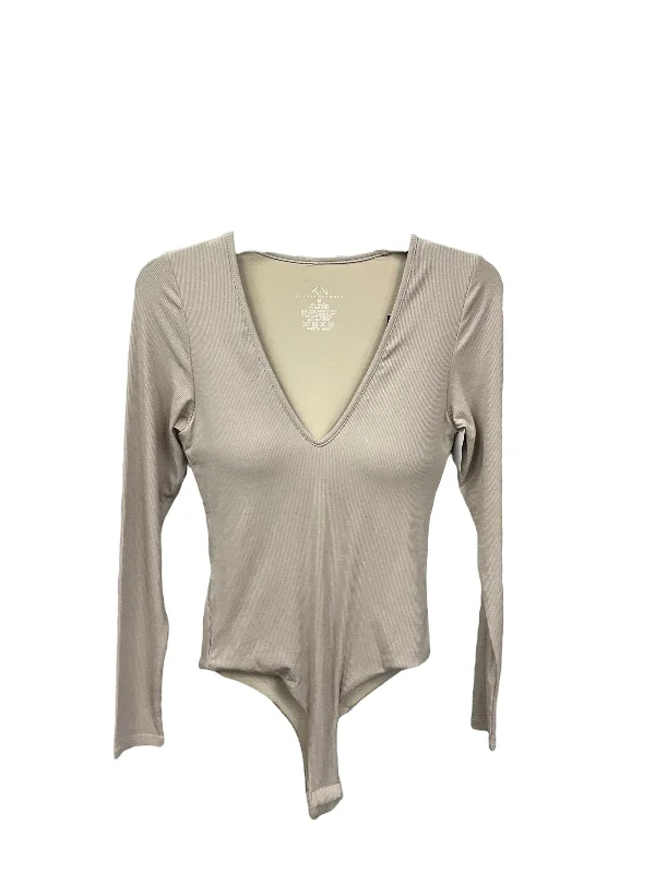 Bodysuit By Clothes Mentor In White, Size: M